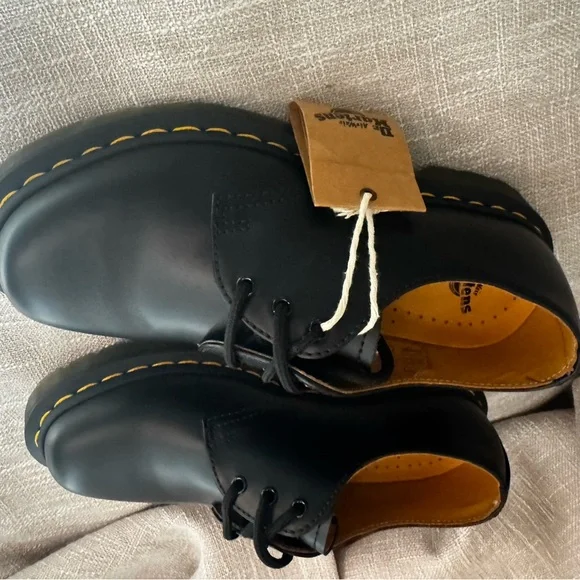 NEW Dr. Martens WOMEN'S SMOOTH LEATHER OXFORD SHOES Size 6 $140 - Picture 9 of 12